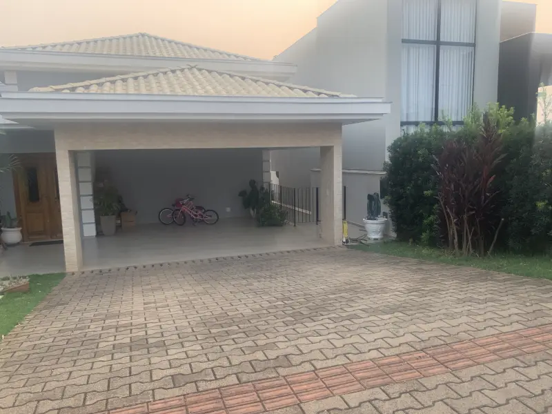 Sobrado Residencial Tangará, Parque Tauá, Londrina
